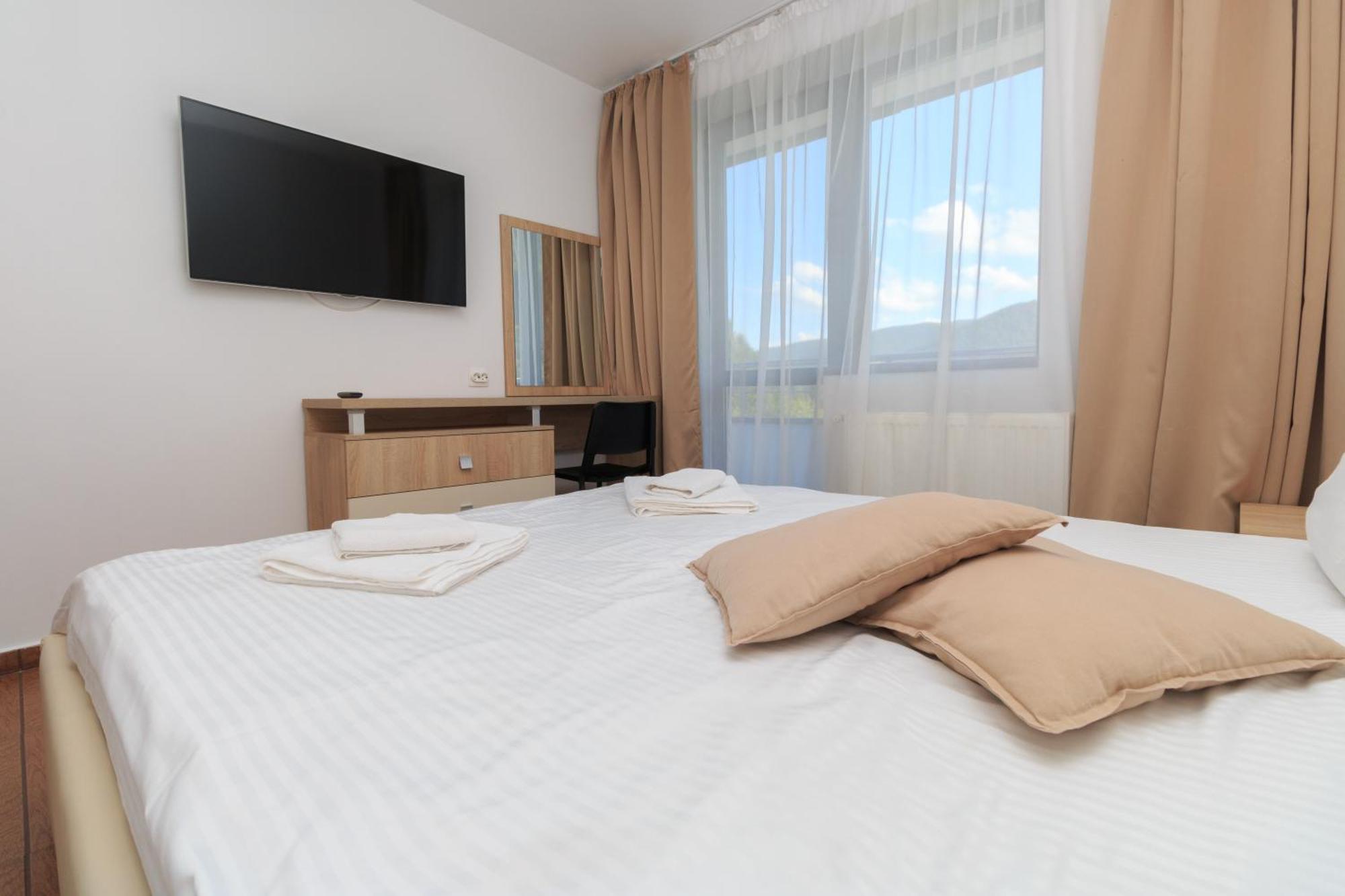 Apartamento Relax View Ap With Private Parking Sinaia Exterior foto